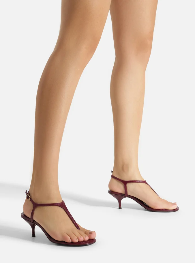 Sandália Preta Slim Salto Kitten Minimal