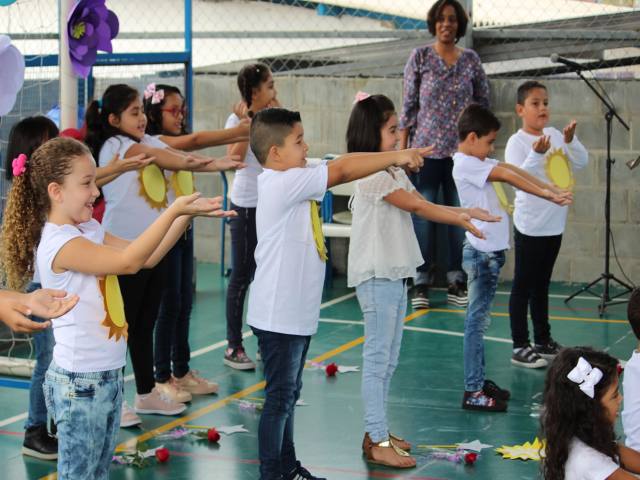 Dia das Mães - 1° Ano A e B