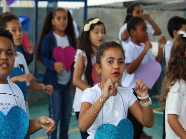 Dia das Mães - 2° Ano B e 3° Ano B